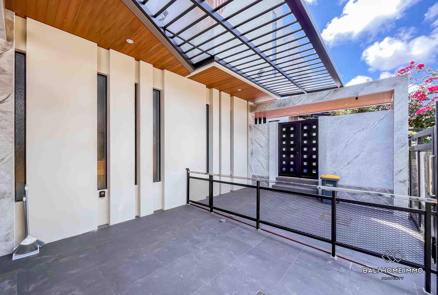 BRAND NEW 3 BEDROOMS VILLA FOR YEARLY & MONTHLY RENTAL IN WEST UNGASAN — image 18