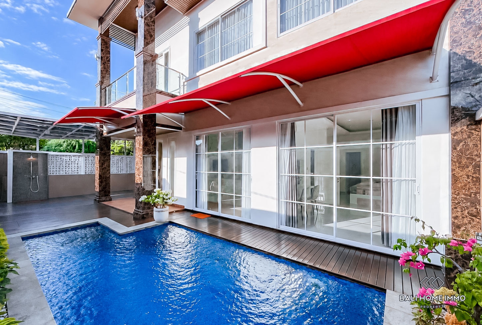 BRAND NEW 3 BEDROOMS VILLA FOR YEARLY RENTAL IN NUSA DUA