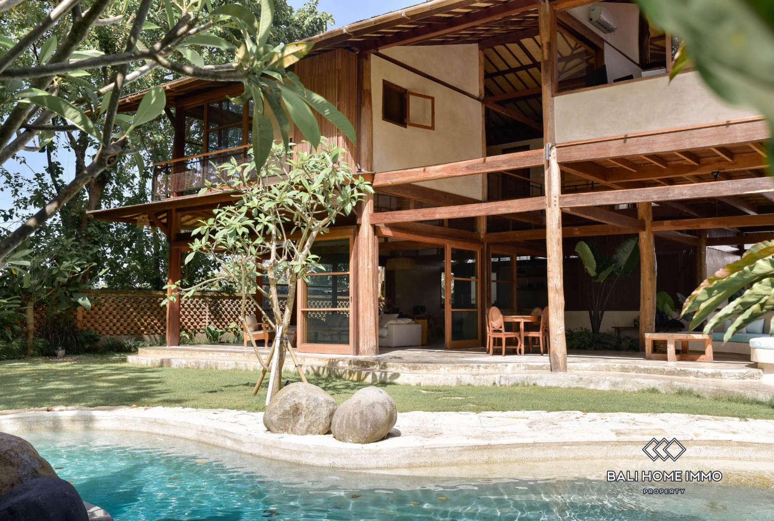 Brand New 4 Bedrooms Ocean View Villa for rent in Ketewel — image 1