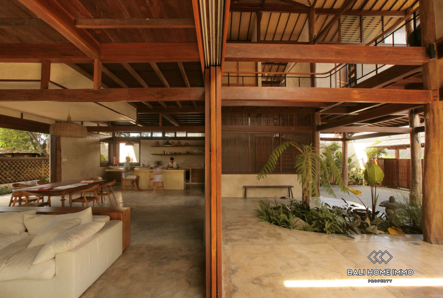 Brand New 4 Bedrooms Ocean View Villa for rent in Ketewel — image 4