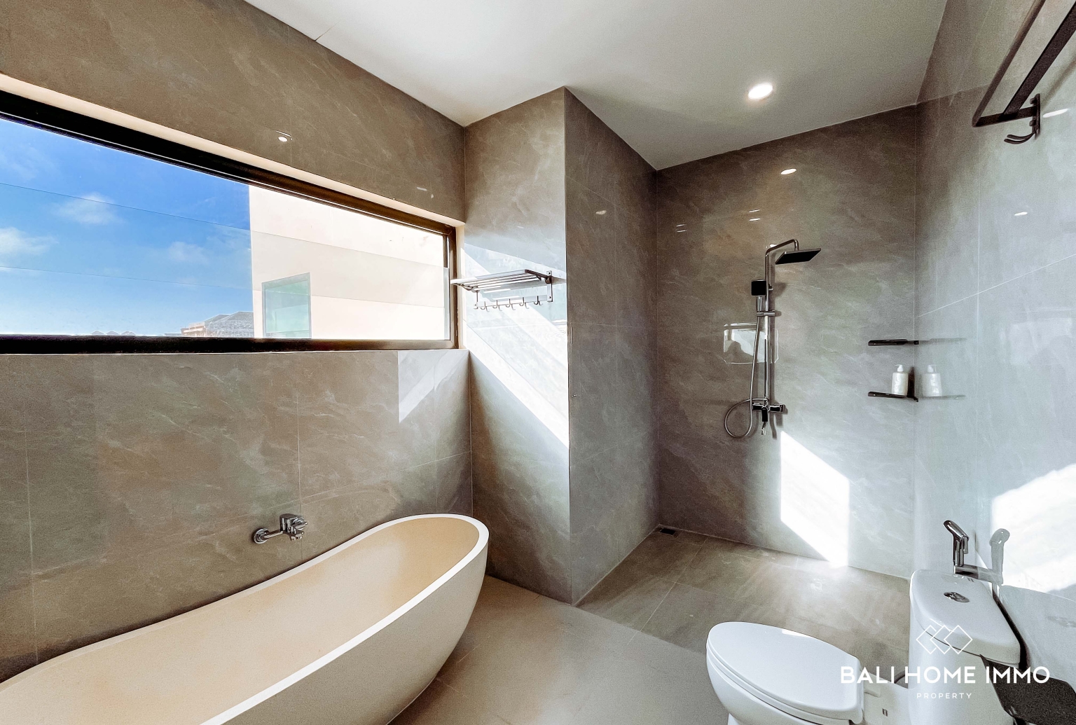 BRAND NEW 4 BEDROOMS VILLA FOR YEARLY RENTAL IN PANDAWA — image 17