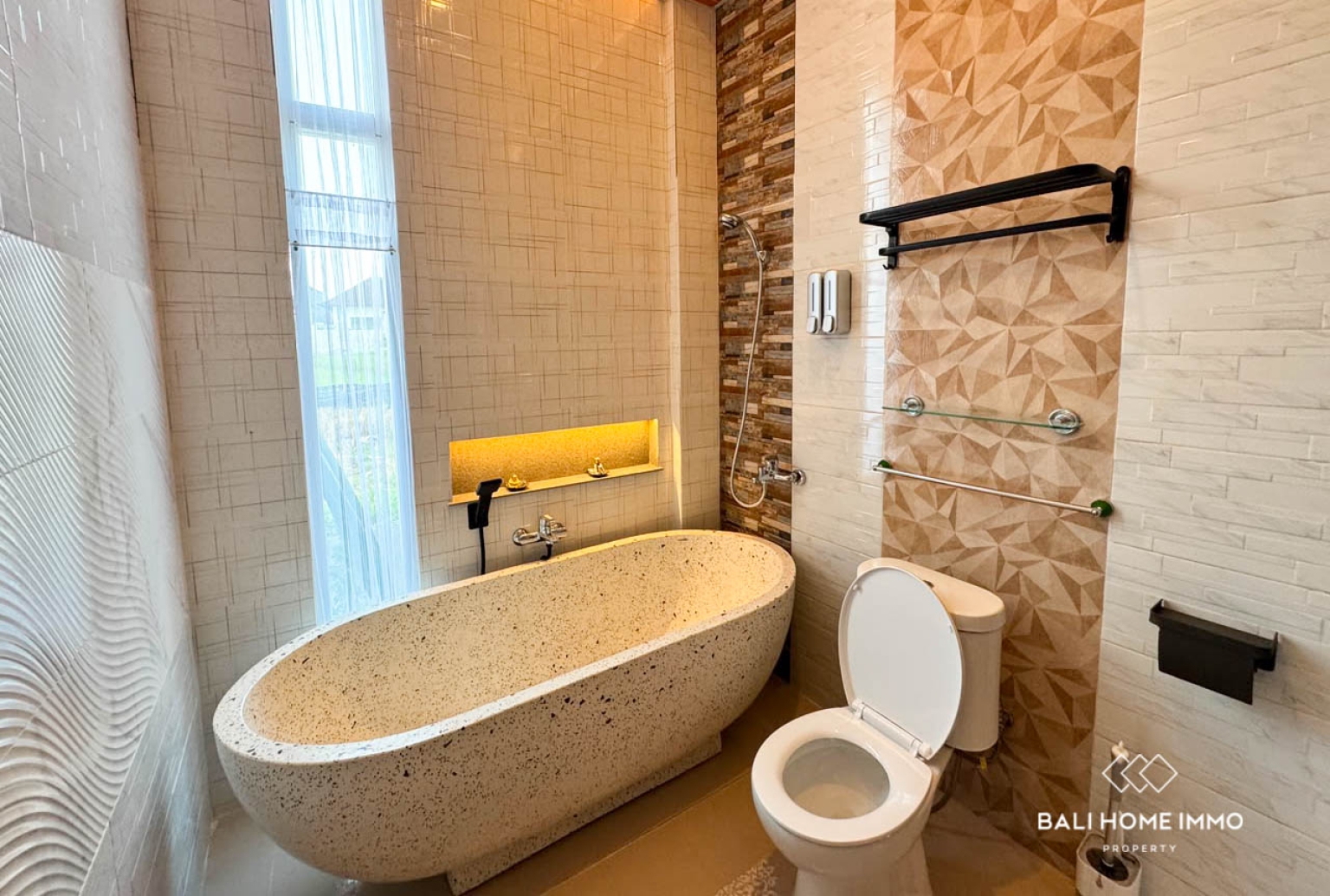Brand New Open Living 3 Bedroom Villa For Rent In Tumbak Bayuh — image 12