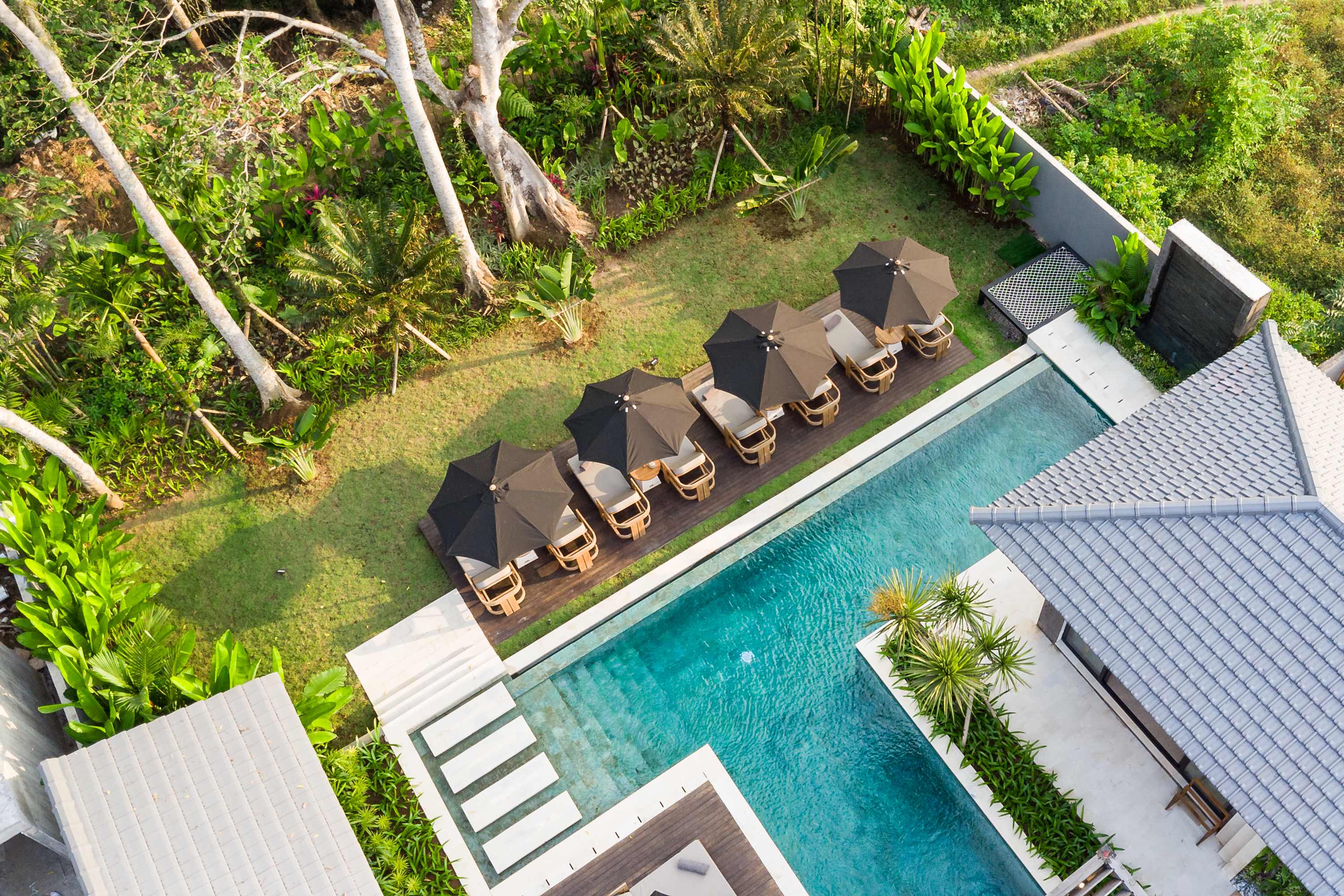 Villa Sri Sutarsih in Ubud — image 1