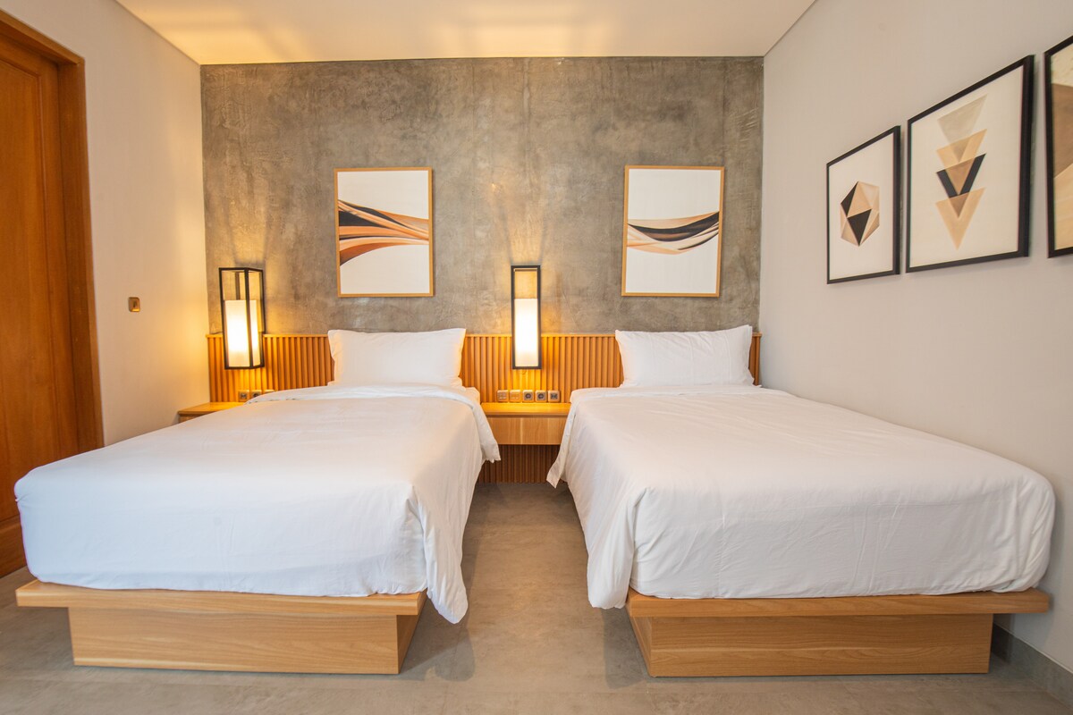 Coastal Surf Escape 2 Bedroom Private Villa in Canggu — image 11