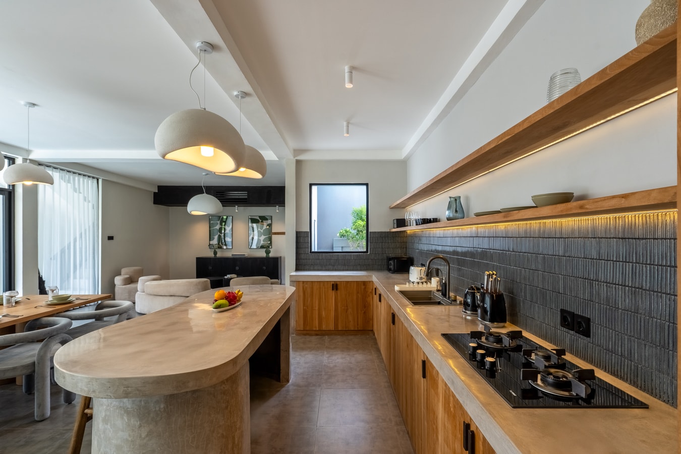 Canggu Designer 3BR Villa - Private Pool & Balcony in Pererenan, Bali — image 5
