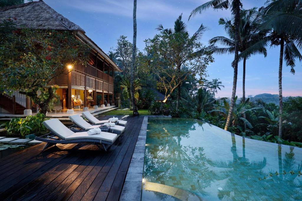 Family Pool Sanctuary 3 Bedroom Private Villa in Ubud — image 5