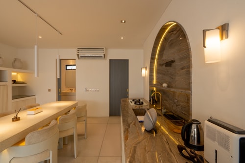 One Bedroom Loft in Canggu, Bali — image 4