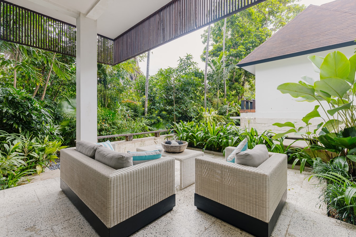 Boutique 2BR Umalas Suite | Near Nook & Beaches in Kerobokan, Bali — image 7