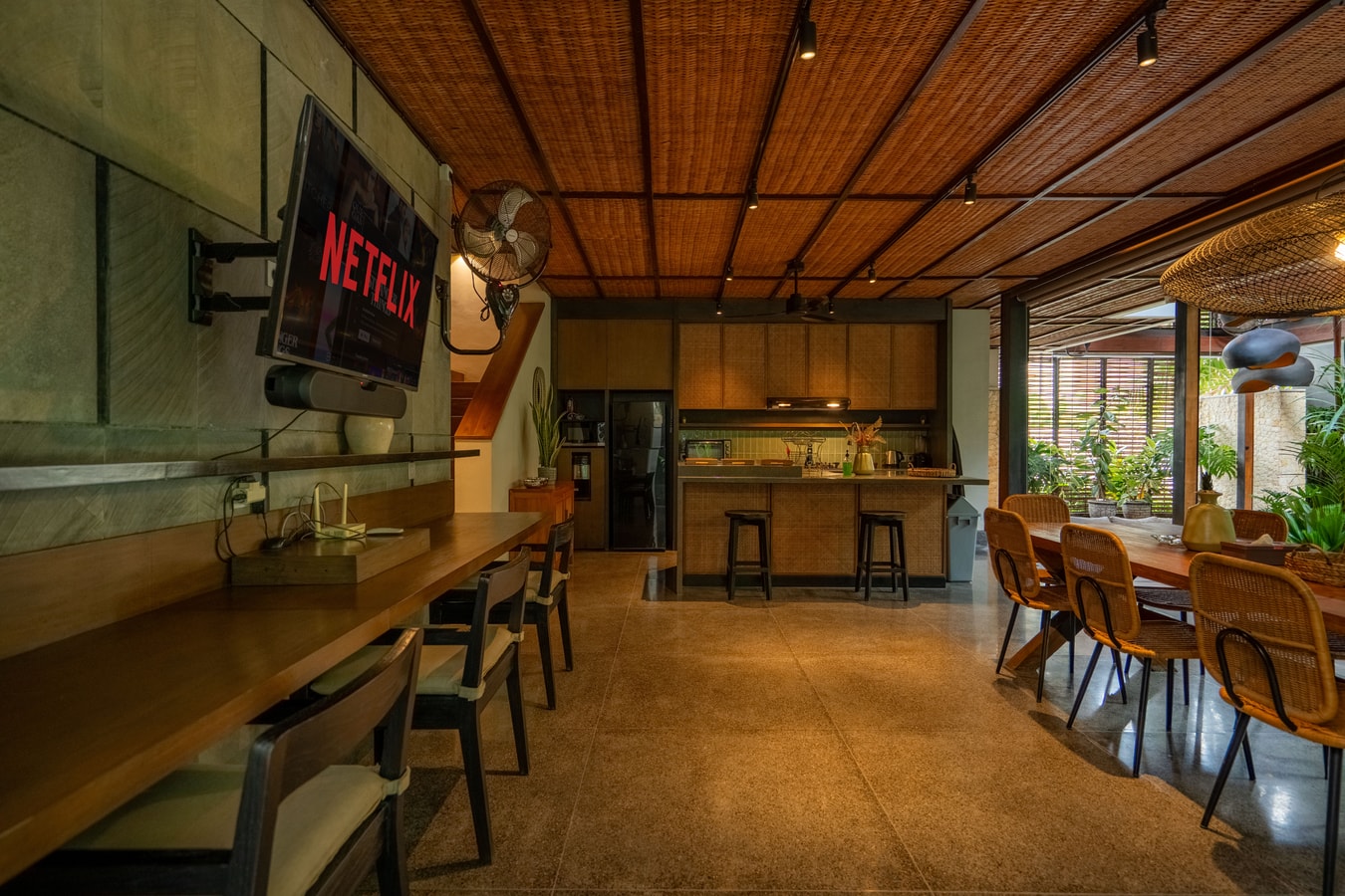 Hollow - 5BR Villa with Pool and Rooftop, Canggu in Canggu, Bali — image 5