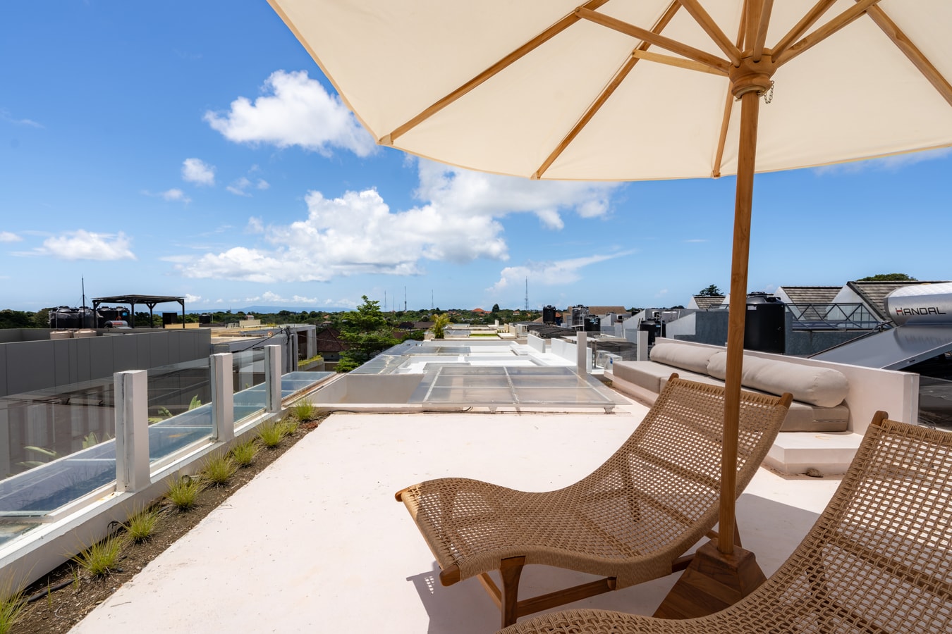 Sandwave - 3BR Villa with Pool & Rooftop, Uluwatu in Jimbaran, Bali — image 9