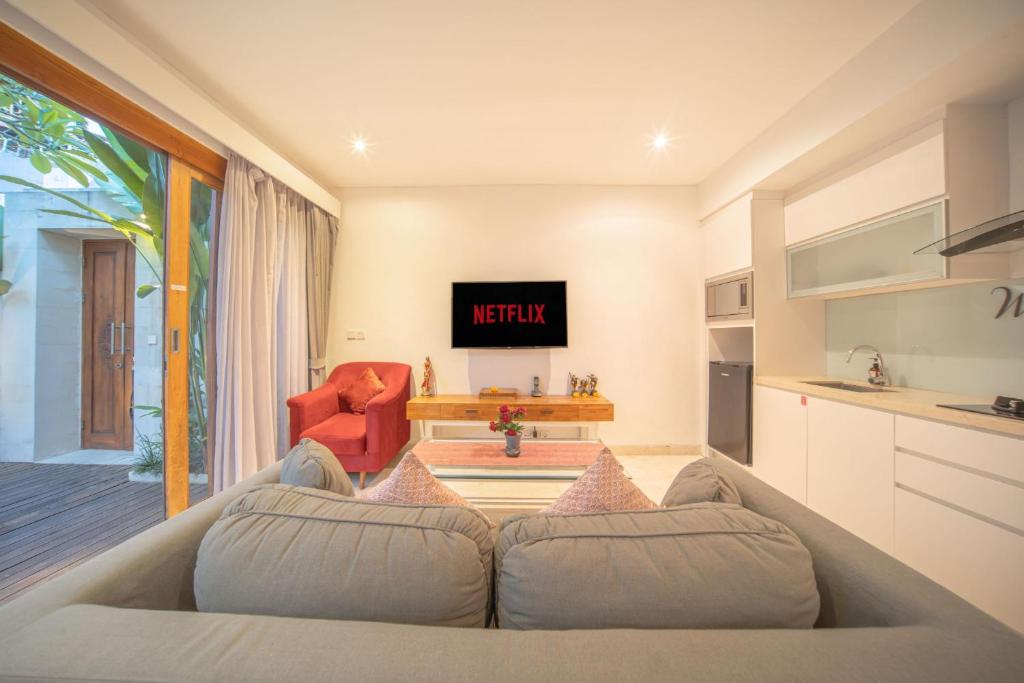 Charming Poolview Nook 1 Bedroom Private Villa in Jimbaran — image 13