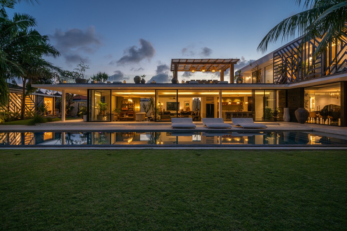 The Bull House — 6BR Villa Rental in Seminyak — image 6