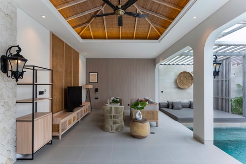 Deneva 9 - Pool Villa, Near Cafes & Berawa Beach in Canggu, Bali — image 2