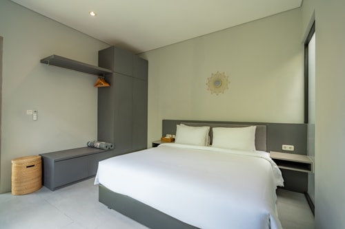 Three Bedroom Villa in Pererenan, Bali — image 6
