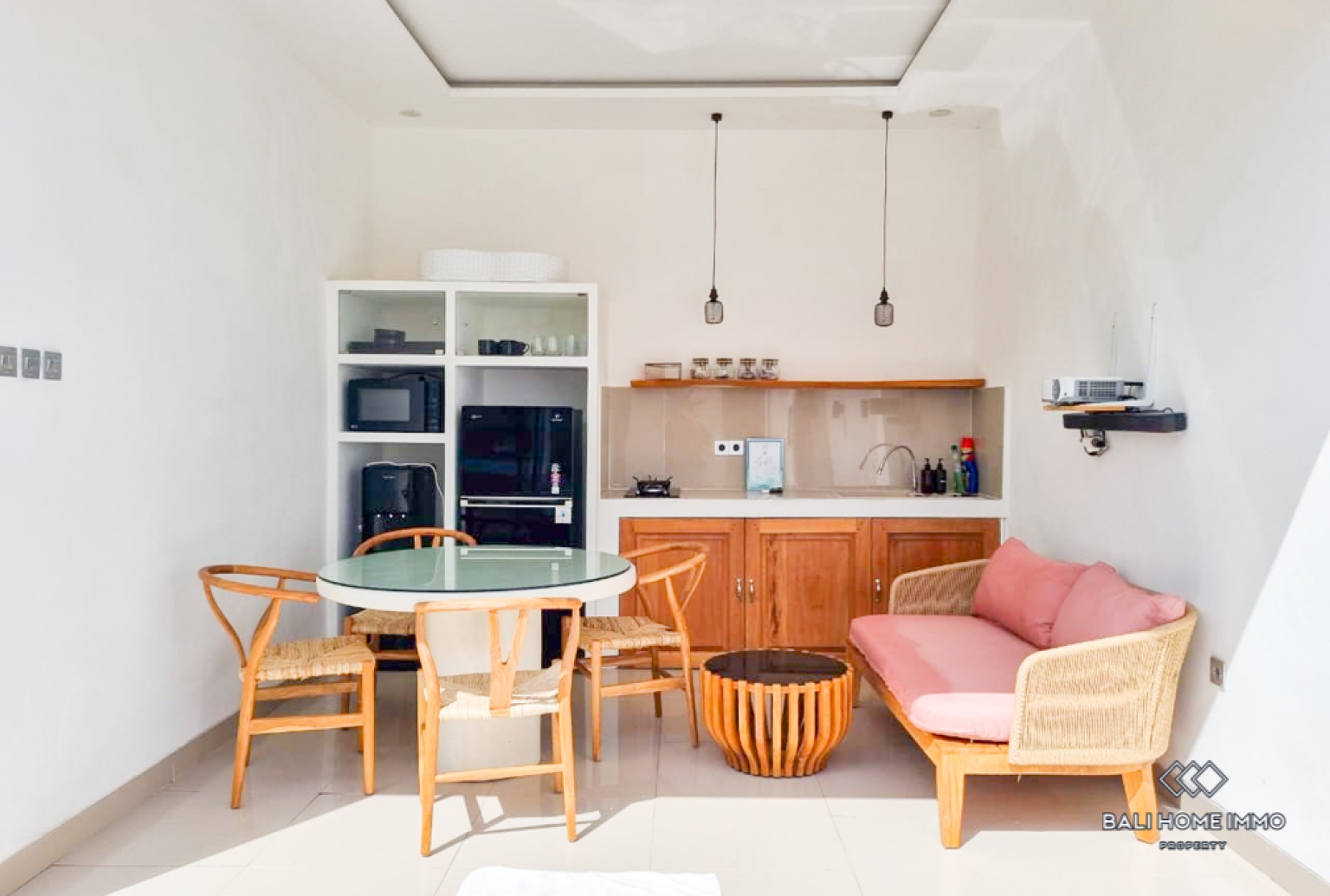 Charming 2 Bedroom Villa for Rent in Bali Seminyak Residential Side — image 6