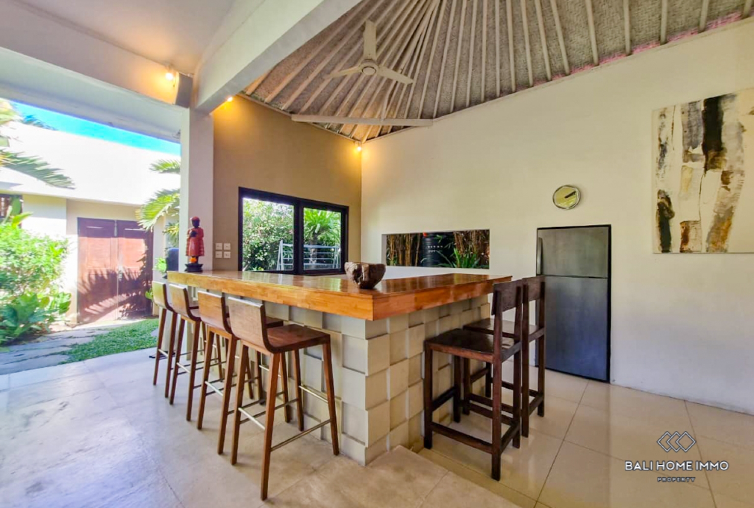 Charming 2 Bedroom Villa for Yearly Rental in Bali Seminyak Oberoi — image 11