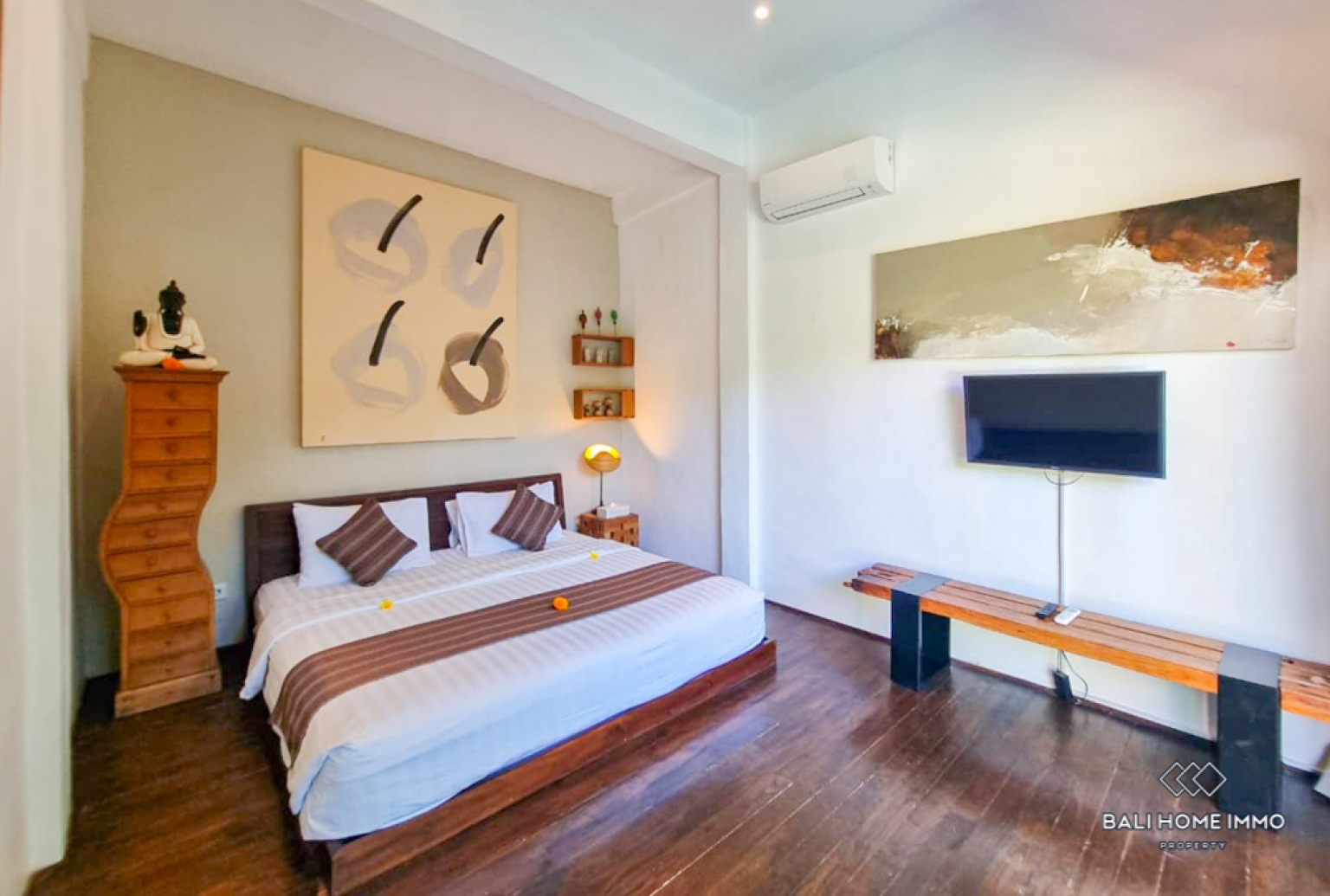 Charming 2 Bedroom Villa for Yearly Rental in Bali Seminyak Oberoi — image 16