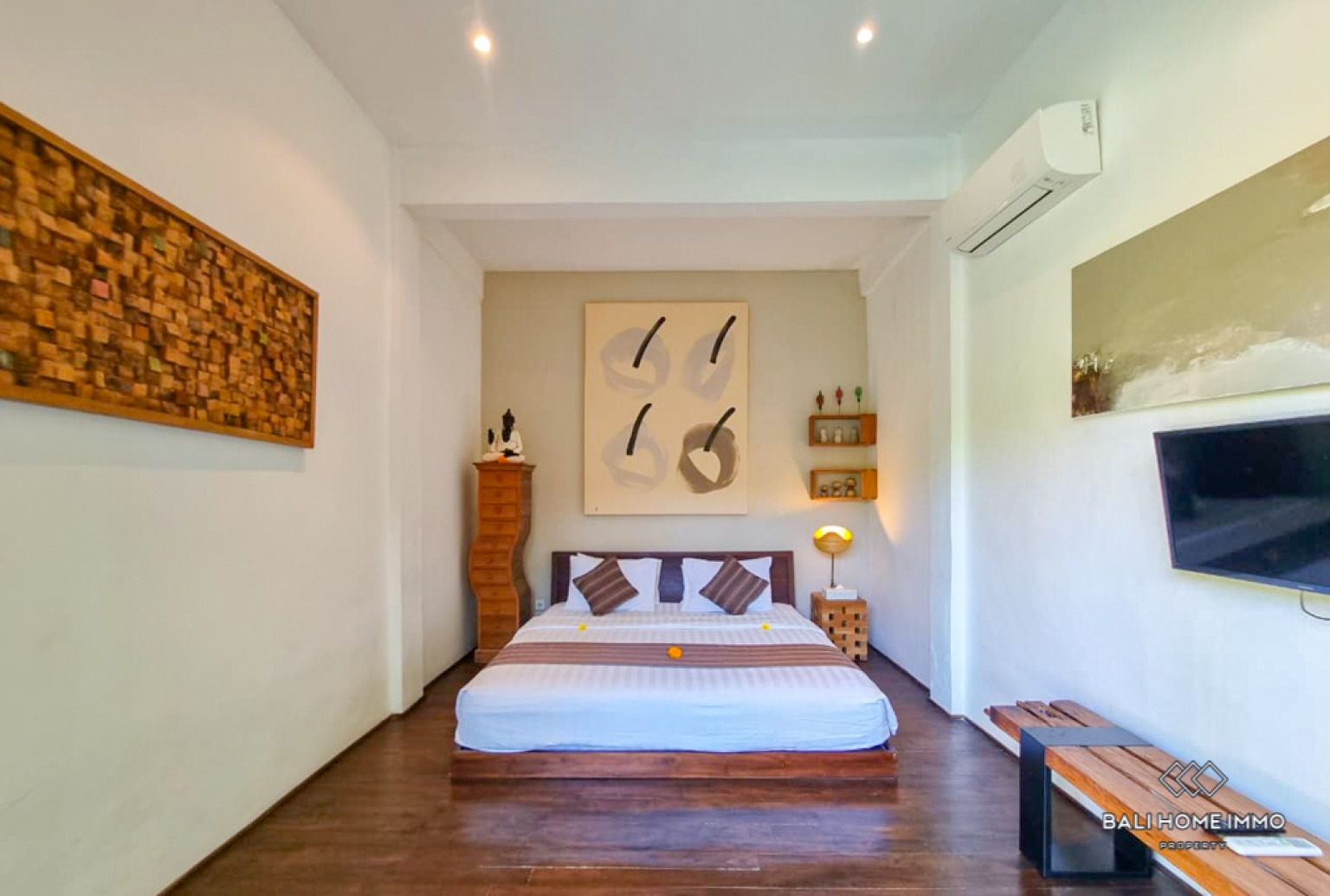 Charming 2 Bedroom Villa for Yearly Rental in Bali Seminyak Oberoi — image 15