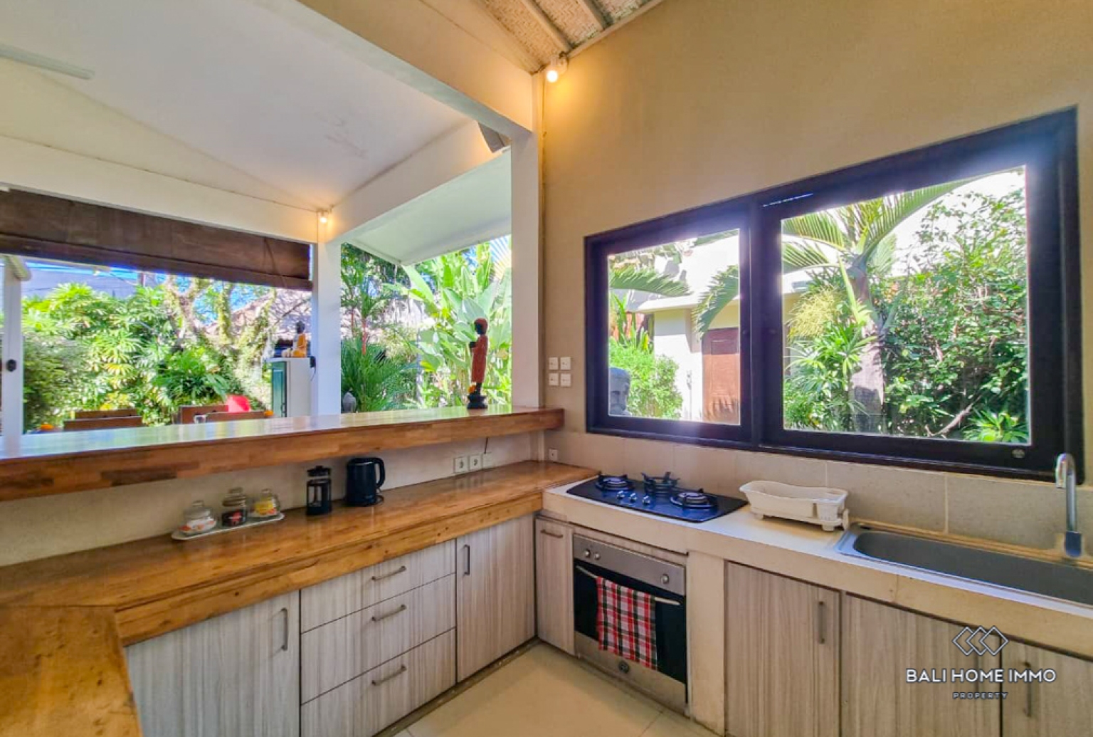 Charming 2 Bedroom Villa for Yearly Rental in Bali Seminyak Oberoi — image 12