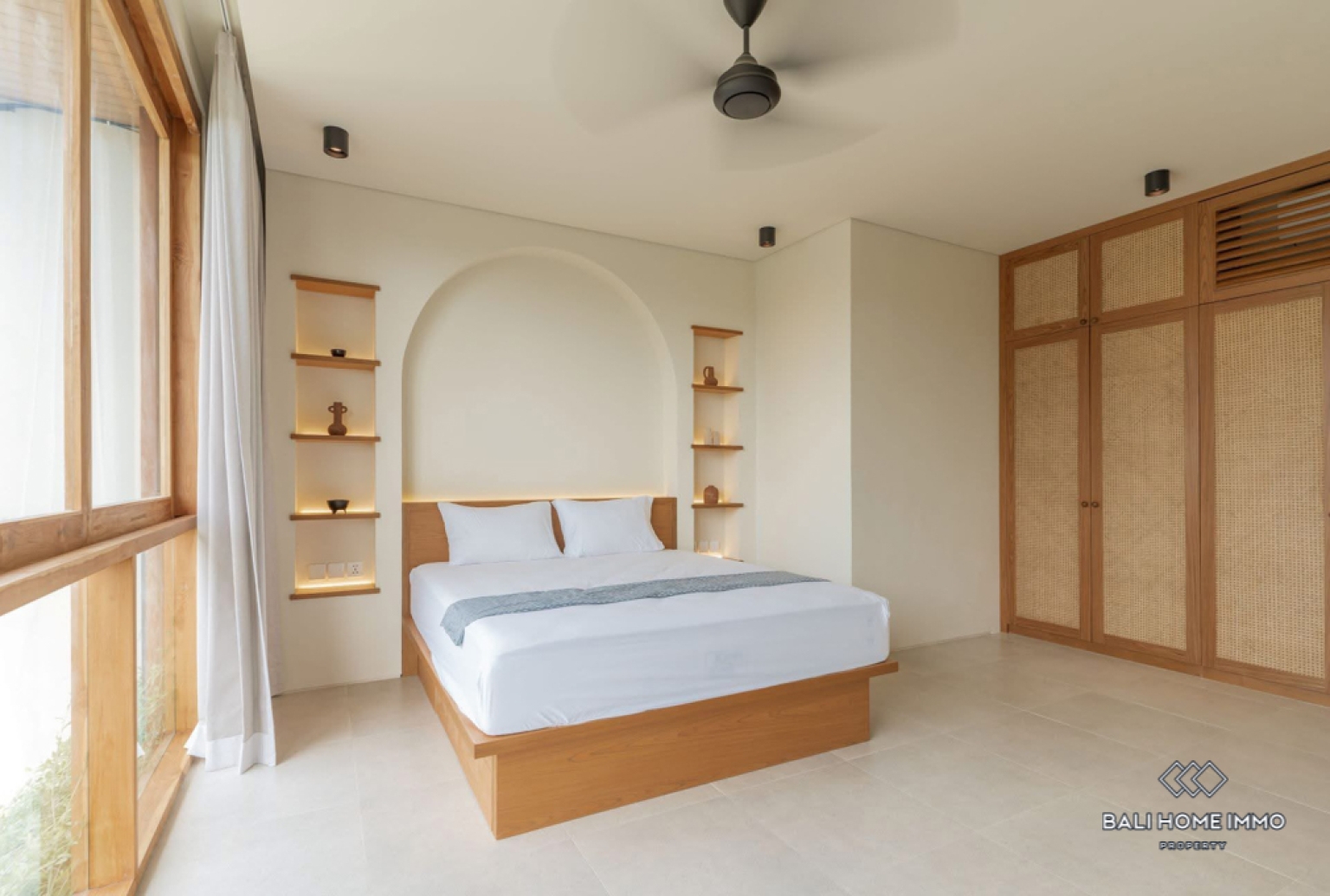 Charming 3 Bedroom Villa for Rental in Bali Canggu Residential Side — image 9