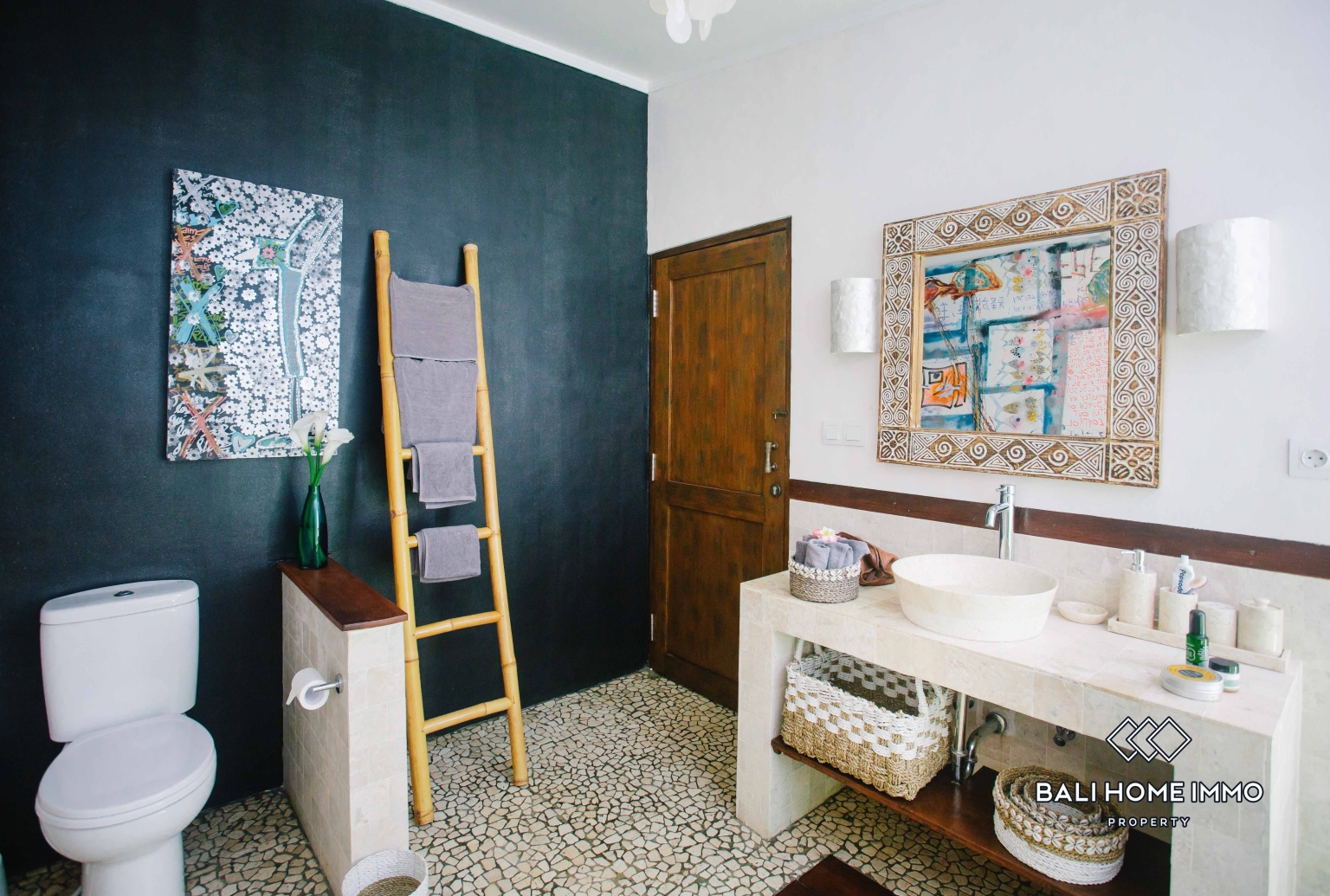 Charming Traditional 2 Bedroom Villa for Rent Near Bingin Beach — image 11