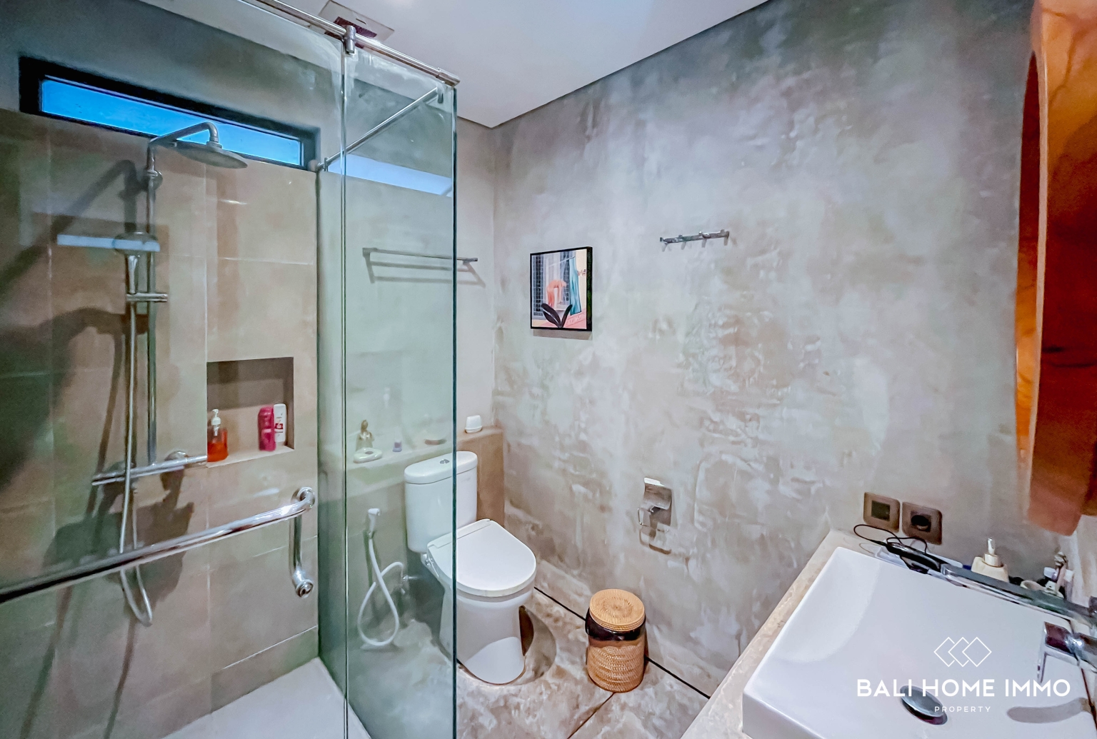 COZY 2 BEDROOMS VILLA FOR YEARLY AND MONTHLY RENTAL IN JIMBARAN — image 13