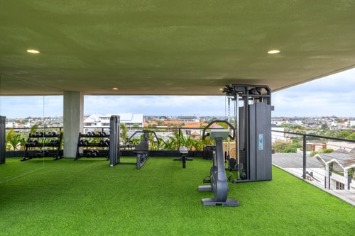 Beachside 2BR Canggu | Pool, Sauna & Rooftop Gym in Canggu, Bali — image 8
