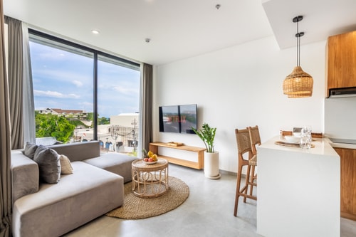Beachside 1BR Canggu | Rooftop Gym, Sauna & Pool in Canggu, Bali — image 4