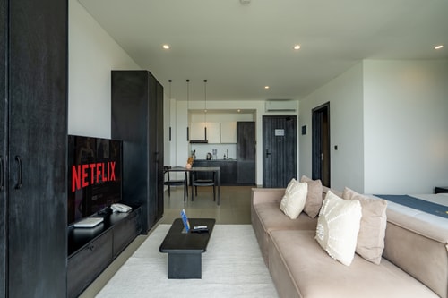 One Bedroom Suite Nurban Design in Canggu, Bali — image 18