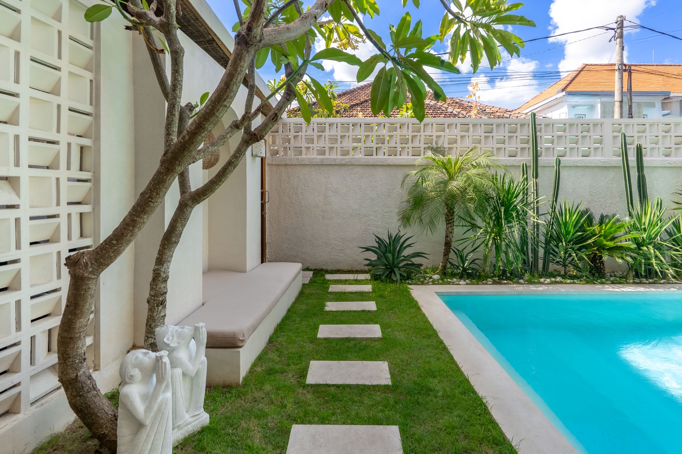 2BR Prime Location Umalas Villa | Pool, Near Cafés in Canggu, Bali — image 11