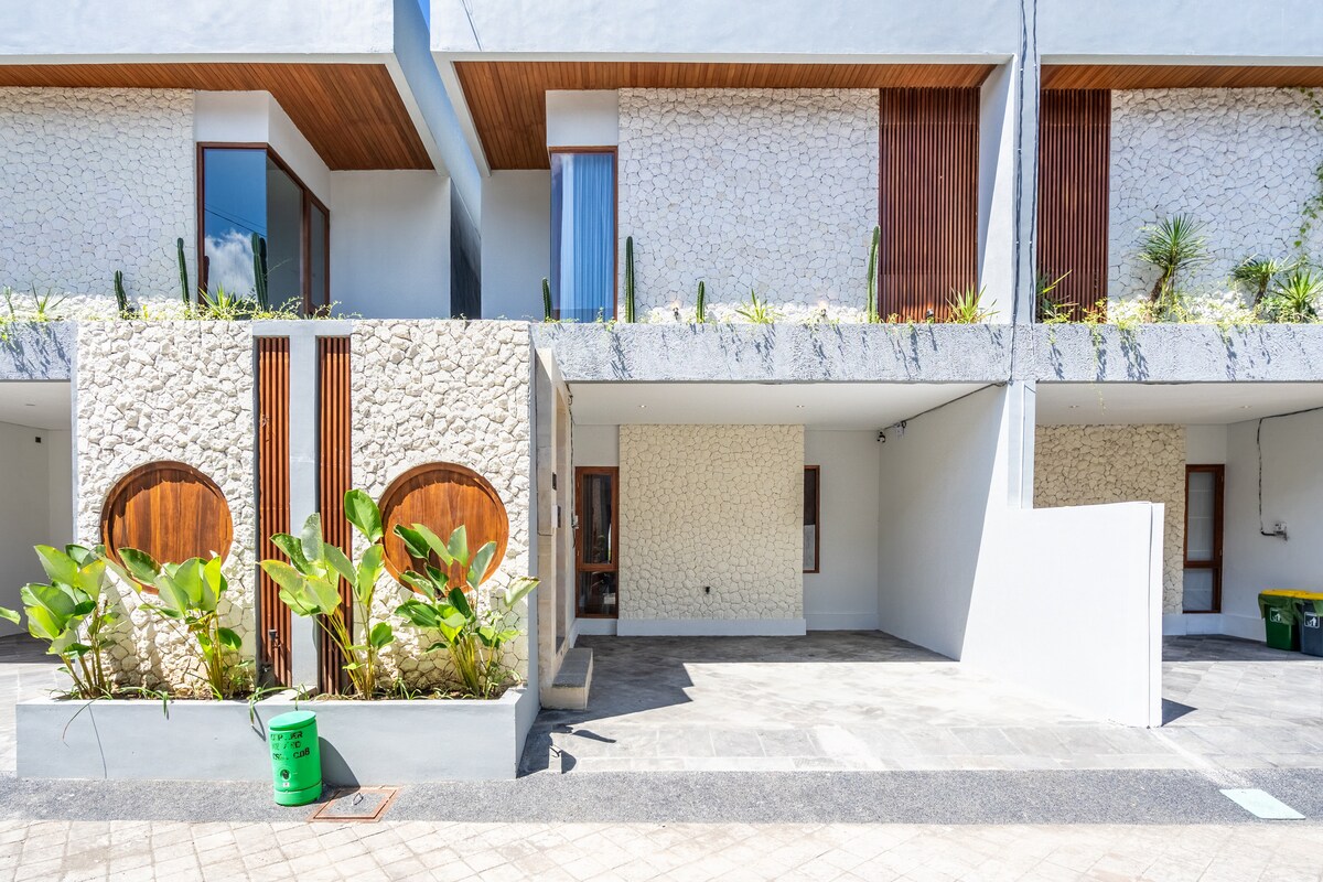 Homely Tropical Comfort 2 Bedroom Private Villa in Jimbaran — image 5