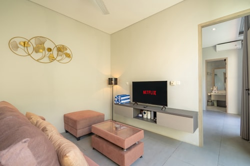 Three Bedroom Villa in Pererenan, Bali — image 18