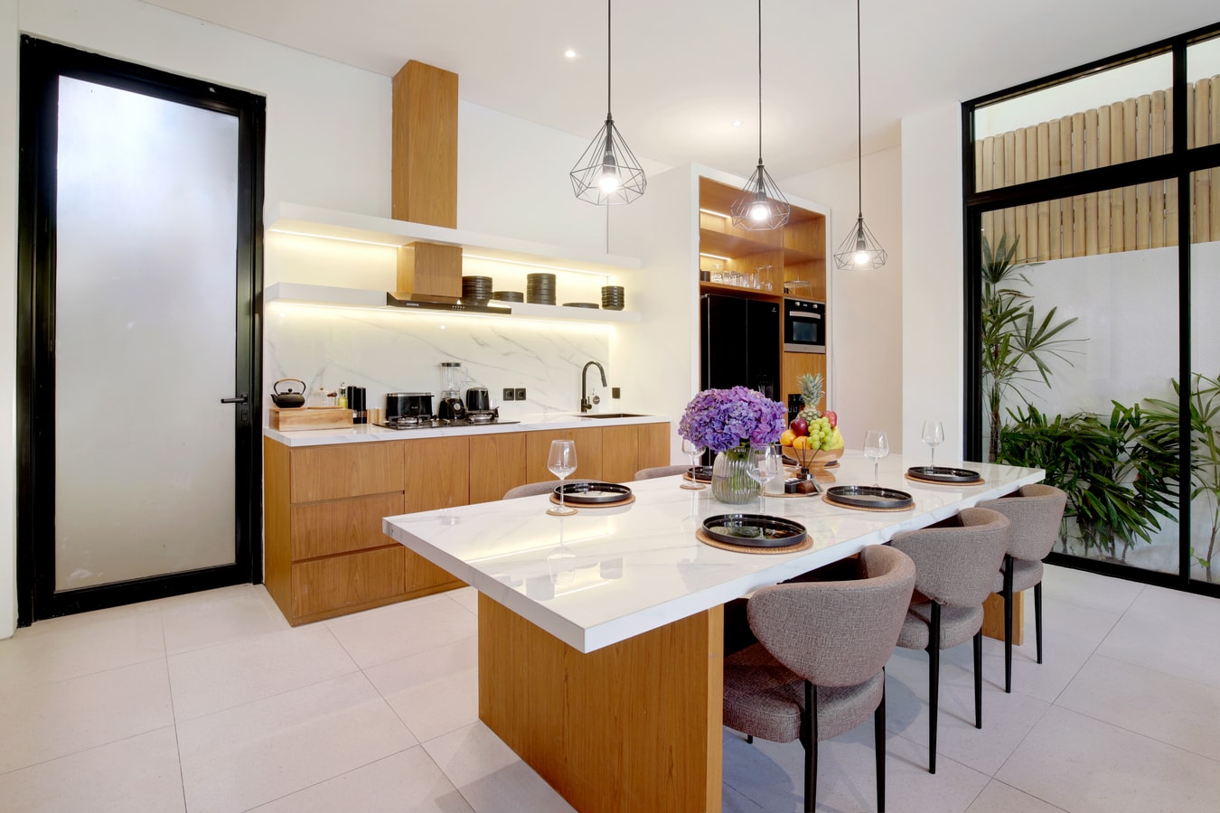Three Bedroom Villa in Canggu, Bali — image 7