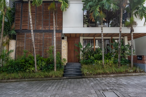 Hollow - 5BR Villa with Pool and Rooftop, Canggu in Canggu, Bali — image 10