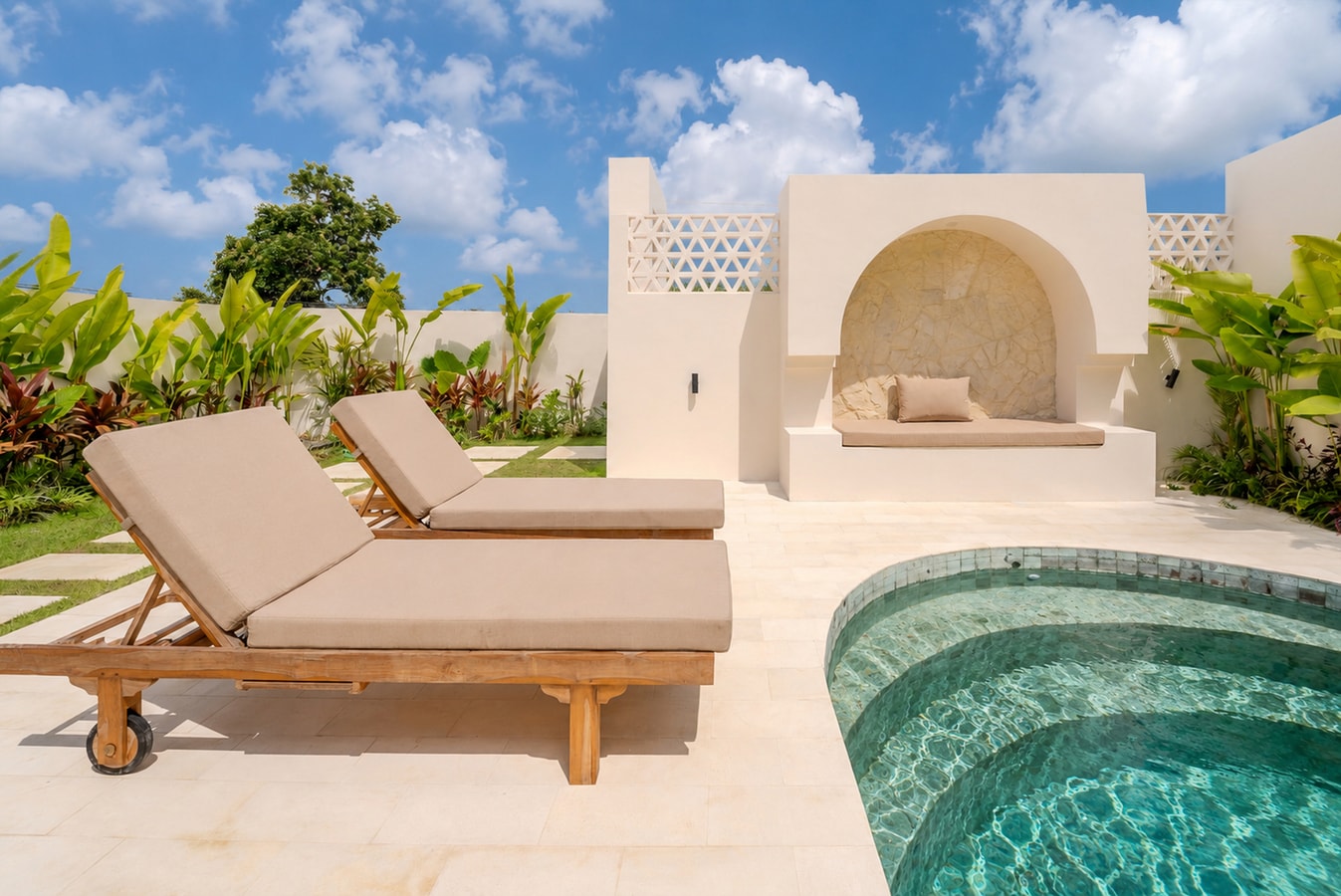 Aintrazy - 3BR Pool and Paddy View Villa, Uluwatu in Pecatu, Bali — image 11