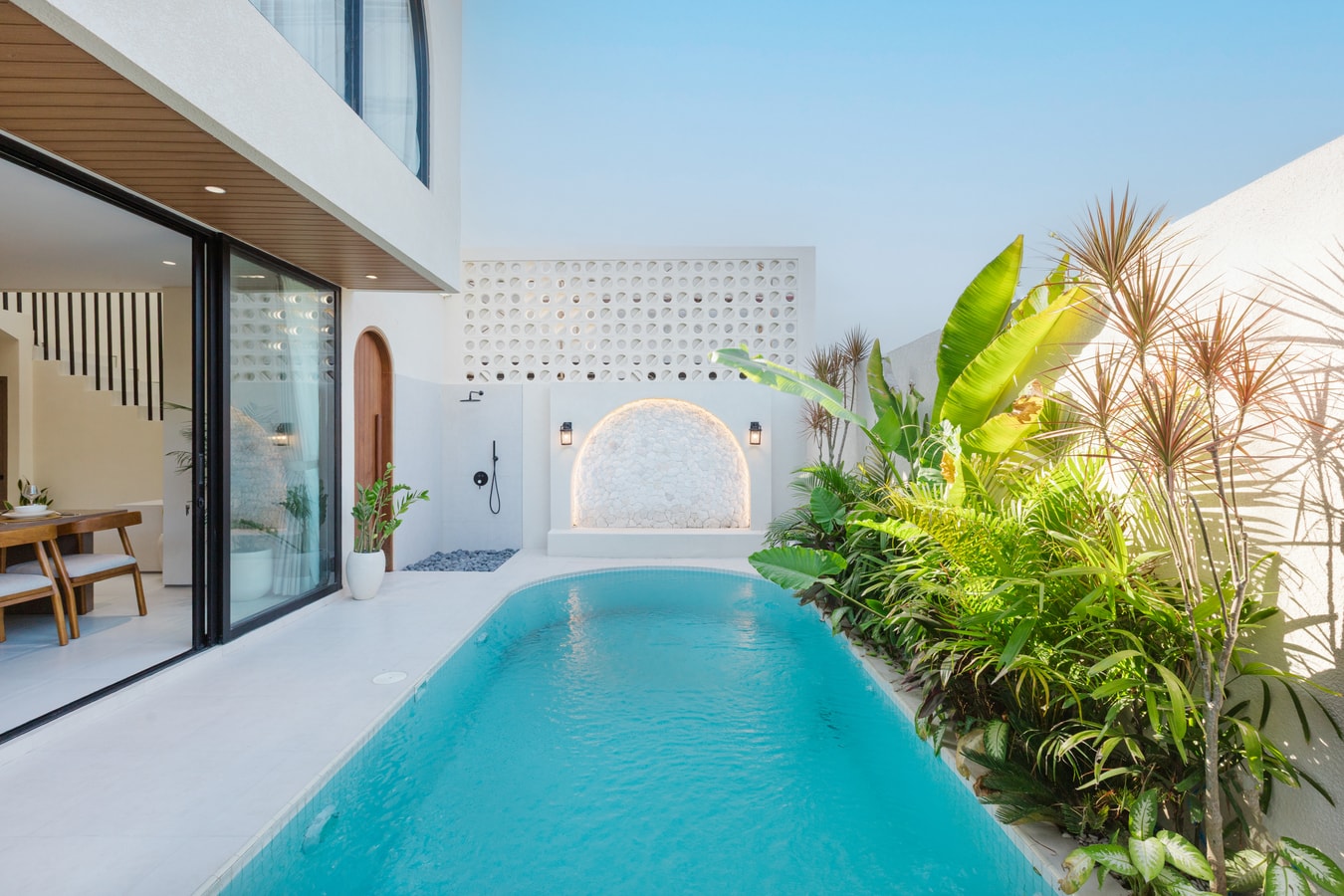 Casa Écru 2 - NEW 3 Bedroom Villa with Pool Berawa in Tibubeneng, Bali