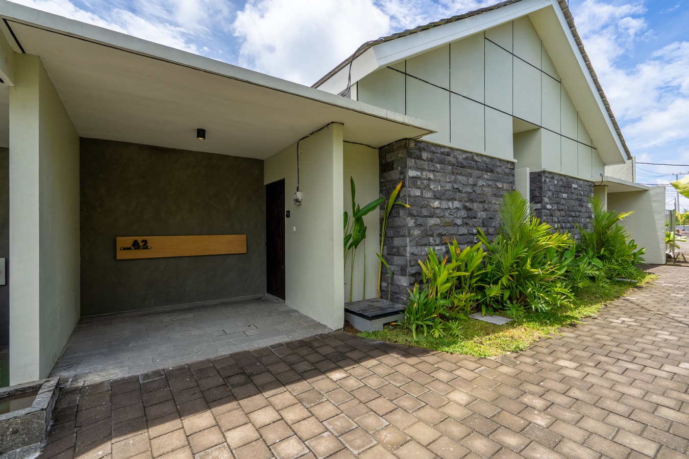 D'Pavilion A2 - 2 Bedroom Villa with Pool, Seseh in Pererenan, Bali — image 9