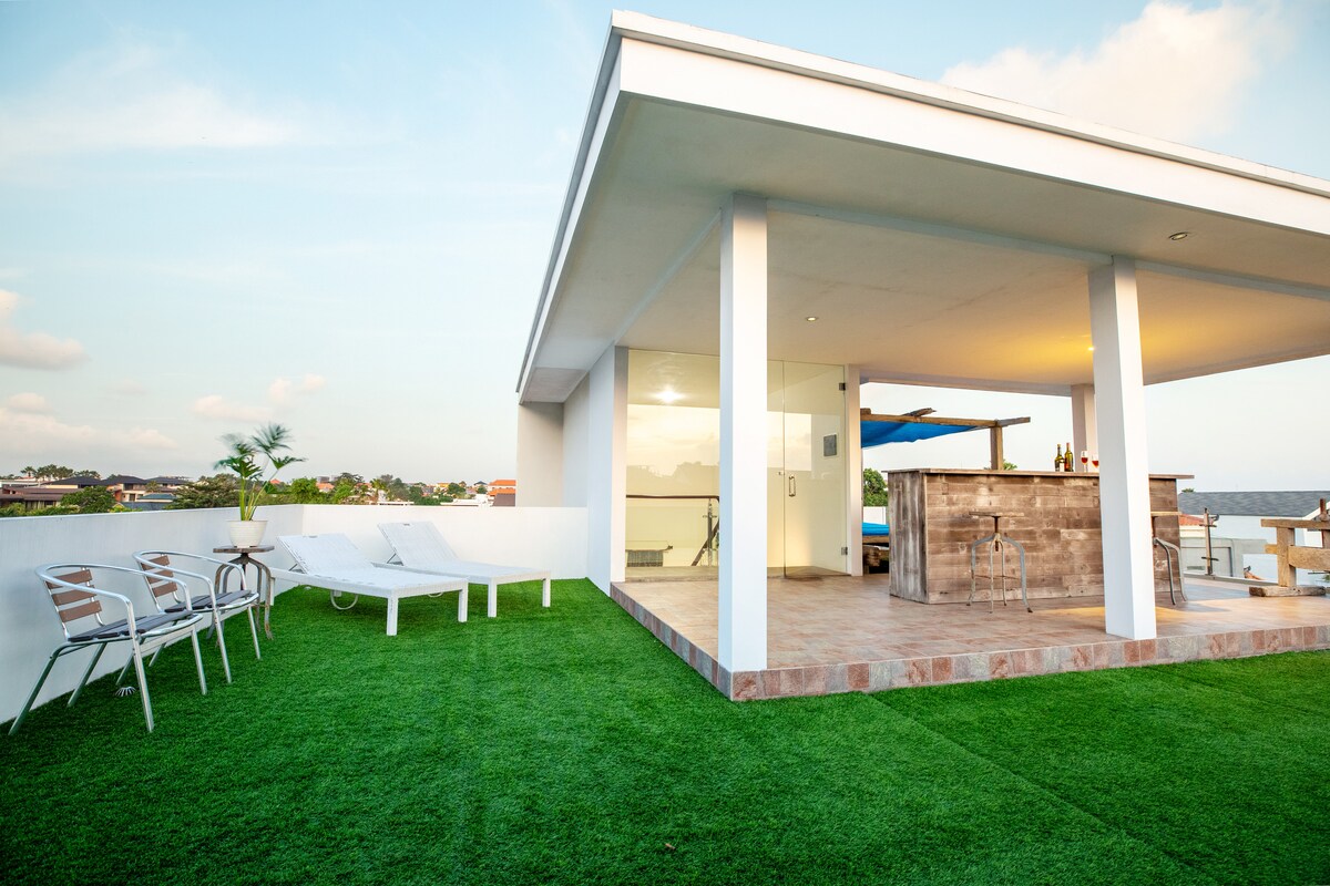 Chic Ethnic Heart 3 Bedroom Private Villa in Canggu — image 2