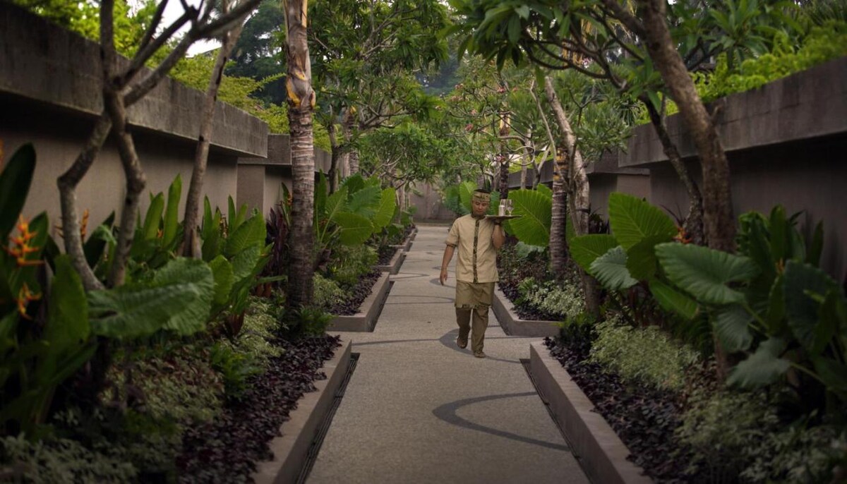 Tropical Garden Suite 1 Bedroom Private Villa in Jimbaran — image 10