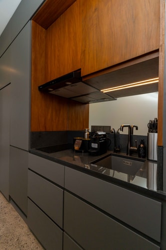 Stylish One-Bedroom Suite in Nuanu, Canggu in Canggu, Bali — image 8