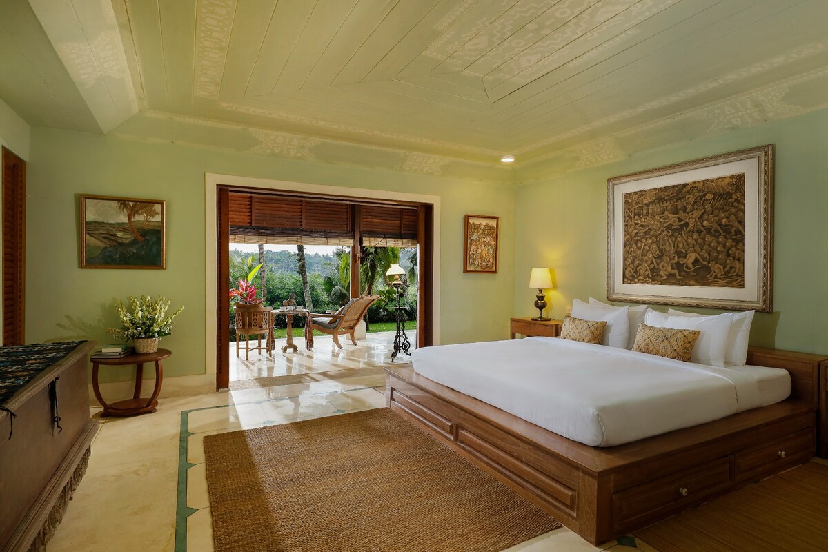 Traditional Infinity Sanctuary 3 Bedroom Private Villa in Ubud — image 8