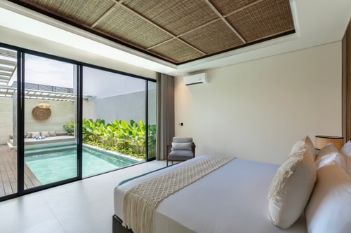 Deneva 1 - Pool, Bathtub & Outdoor Shower, Canggu in Canggu, Bali — image 6