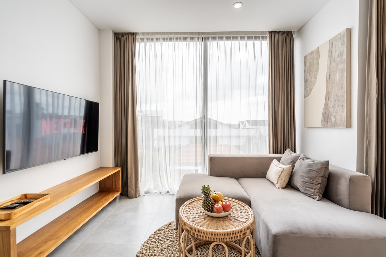 Stylish 1BR Canggu | Rooftop Gym, Sauna & Pool in Canggu, Bali — image 3