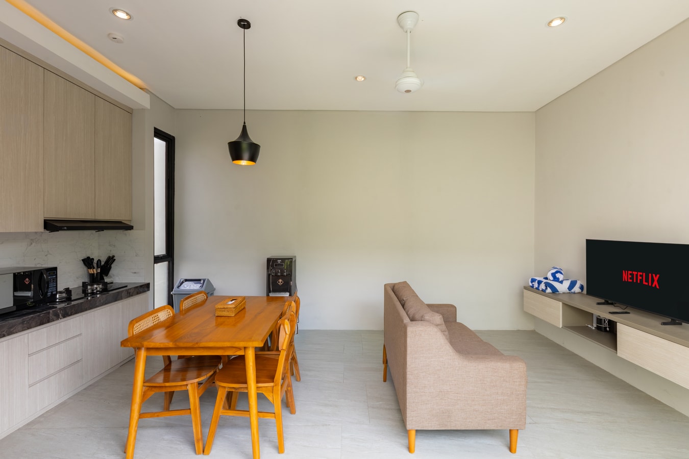 D'Pavilion B1 - 2 Bedroom Villa with Pool, Seseh in Pererenan, Bali — image 7