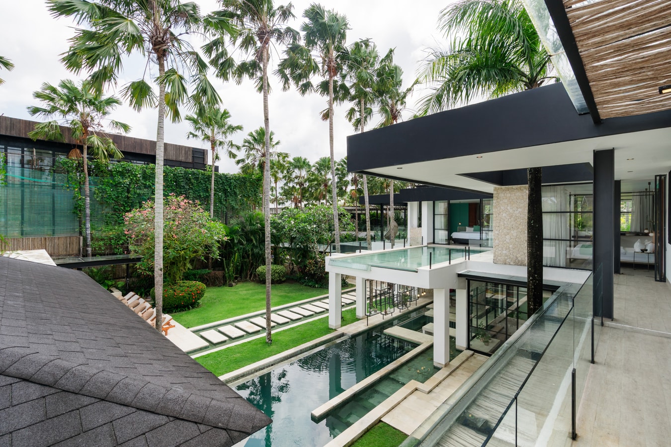 Deja Bali - 5BR Villa with Pool & Rooftop, Canggu in Tumbak Bayuh, Bali — image 19