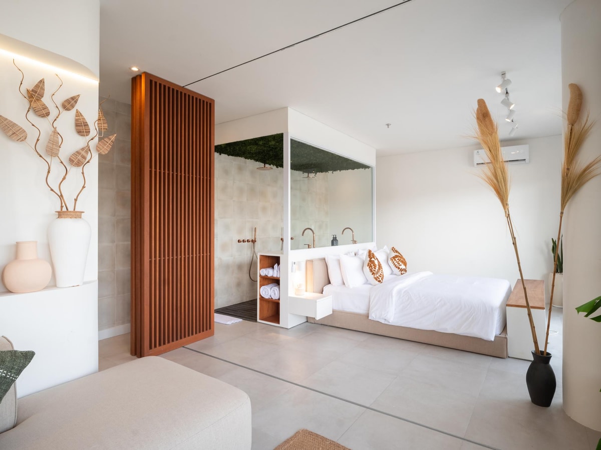 1BR Stylish Suite in Berawa, Canggu in Badung Regency, Bali — image 7