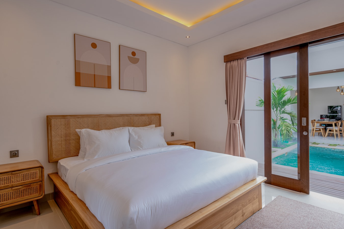 Hepha - 2 Bedroom Villa with Pool, Berawa in Canggu, Bali — image 3