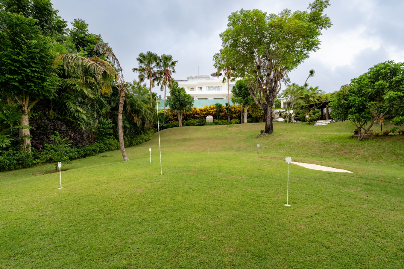 KaliBali - 5BR with Gym and Mini Golf, Uluwatu in Ungasan, Bali — image 9