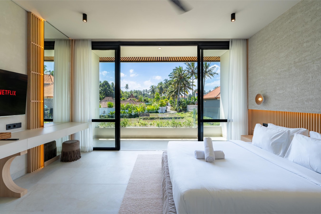 Serenity - New 2BR Paddy View Villa and Pool, Ubud in Ubud, Bali