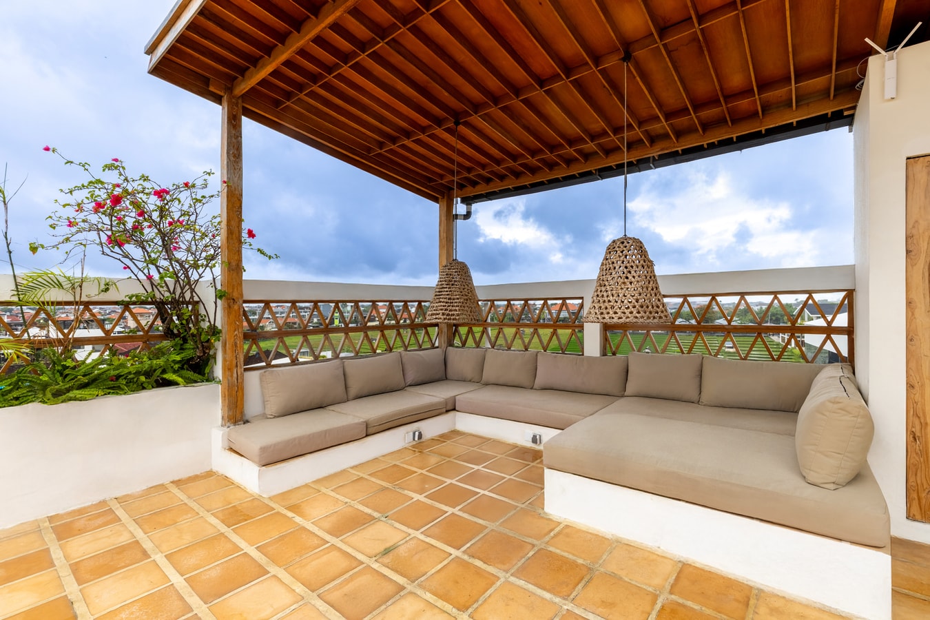Leo Villa - 2 Bedroom with Rooftop Pool, Berawa in Canggu, Bali — image 9